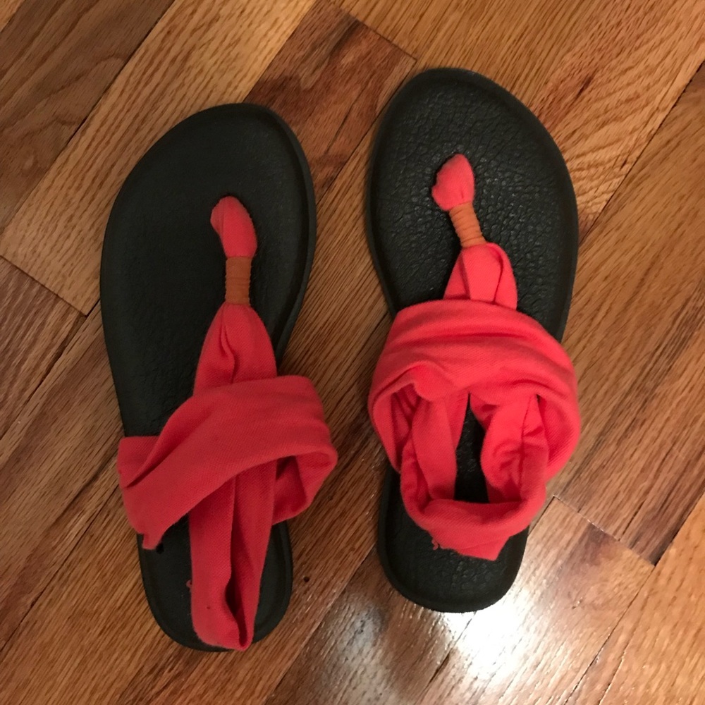 Coral Sanuk sandals